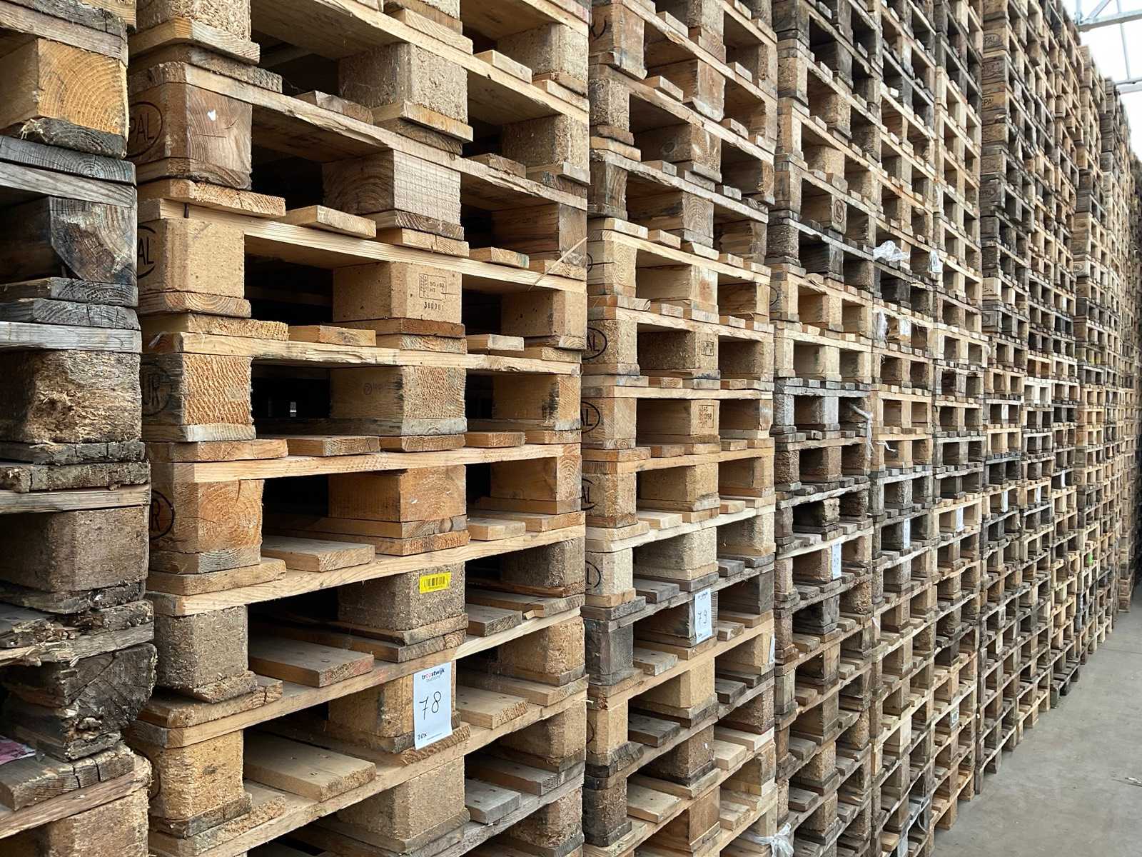 Pallet (990x)