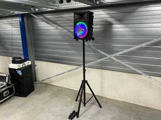Système vocal Pro-Go Sound 12 pouces avec support.