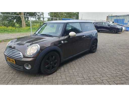 MINI Clubman 1.6 Cooper, 8-XRL-86
