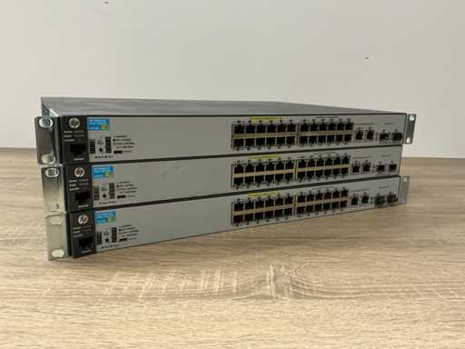 HP 2530-24 (PoE+-Switch) 19"-Switch (3x)