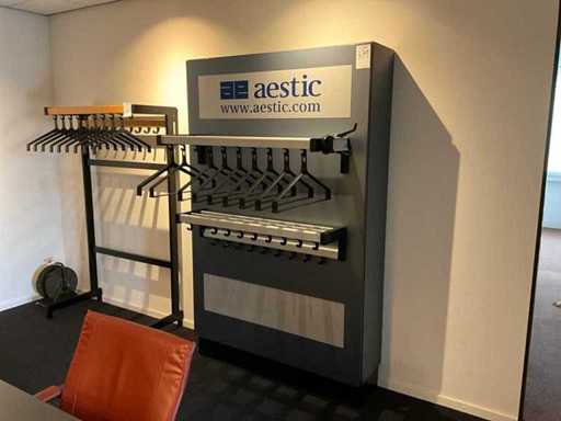 Showroom presentation display