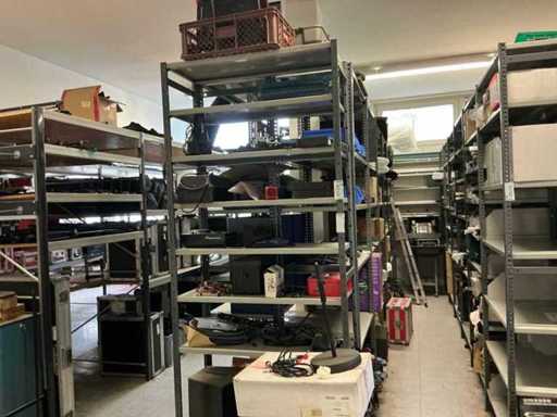 Raft de depozitare cu conținut