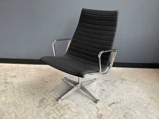Herman Miller / Vitra EA 115 Stoel