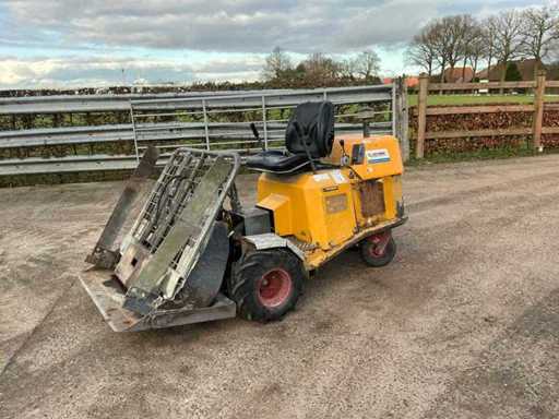 2012 Knikmops RM50 Schaufel