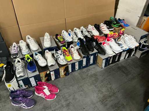 Partij diverse sport schoenen o.a Adidas/Asics/Mizuno/etc (41x)