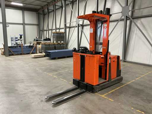 Toyota BT Optio OME100M 2022 Camion Man-up