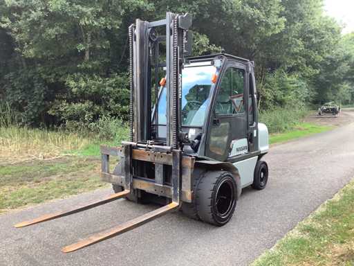 2004 Nissan FGDO2A300 Vorkheftruck