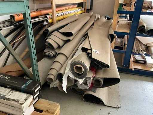 Übrig gebliebener Teppich