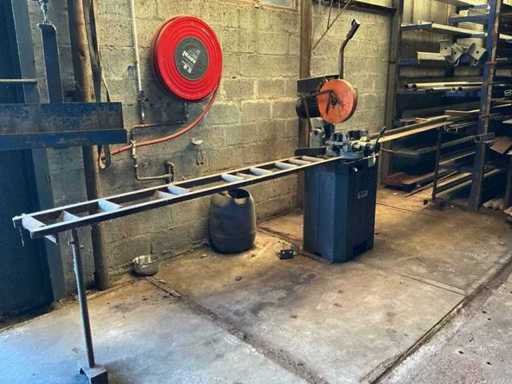 Huvema HU315CS Afkortcirkelzaagmachine
