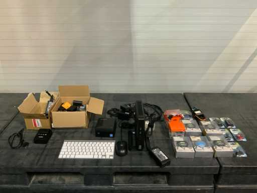 Série de divers appareils électroniques