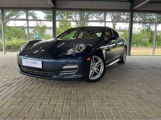 Porsche - 2010 - Panamera - 4S - samochód osobowy