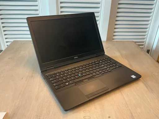 Notebooki — Dell Inc. — Latitude 5590