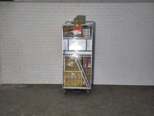 Rolcontainer met diverse producten