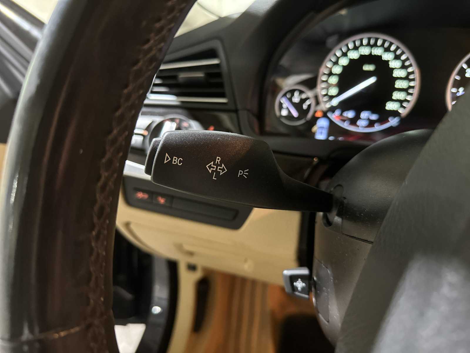 BMW 528xi Touring High Executive 245pk (Origineel-NL) 2012 5-serie, 89-TXH-2