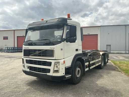2004 Volvo FM 12 340 6x2R Truck With Container Hook