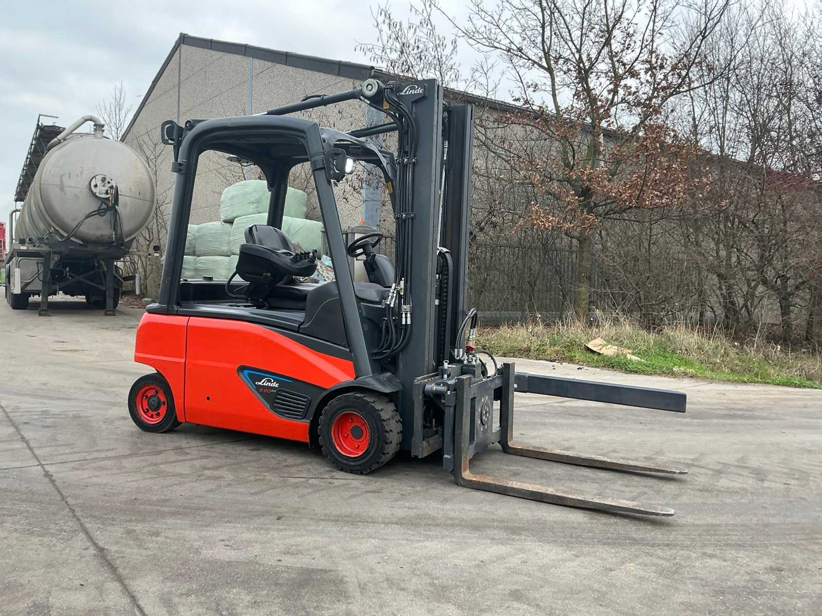 2017 Linde E20PL-02 Forklift