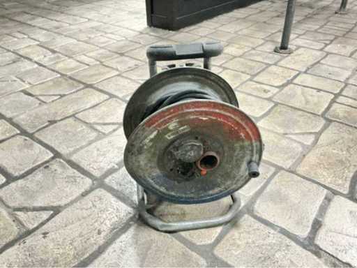 Trommel und Verlängerungskabel