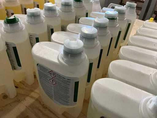Diversey - Revoflow Enzi - butelka wzmacniacza mocy mycia z enzymami (6x)