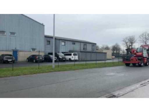 b043f2d8-f7c2-4bad-80ba-75c269b6cc7a.mp4