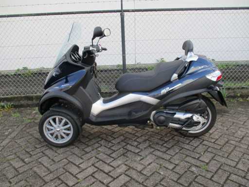 Piaggio Mp3 - Driewieler Motorscooter - 400ie LT - Motorfiets