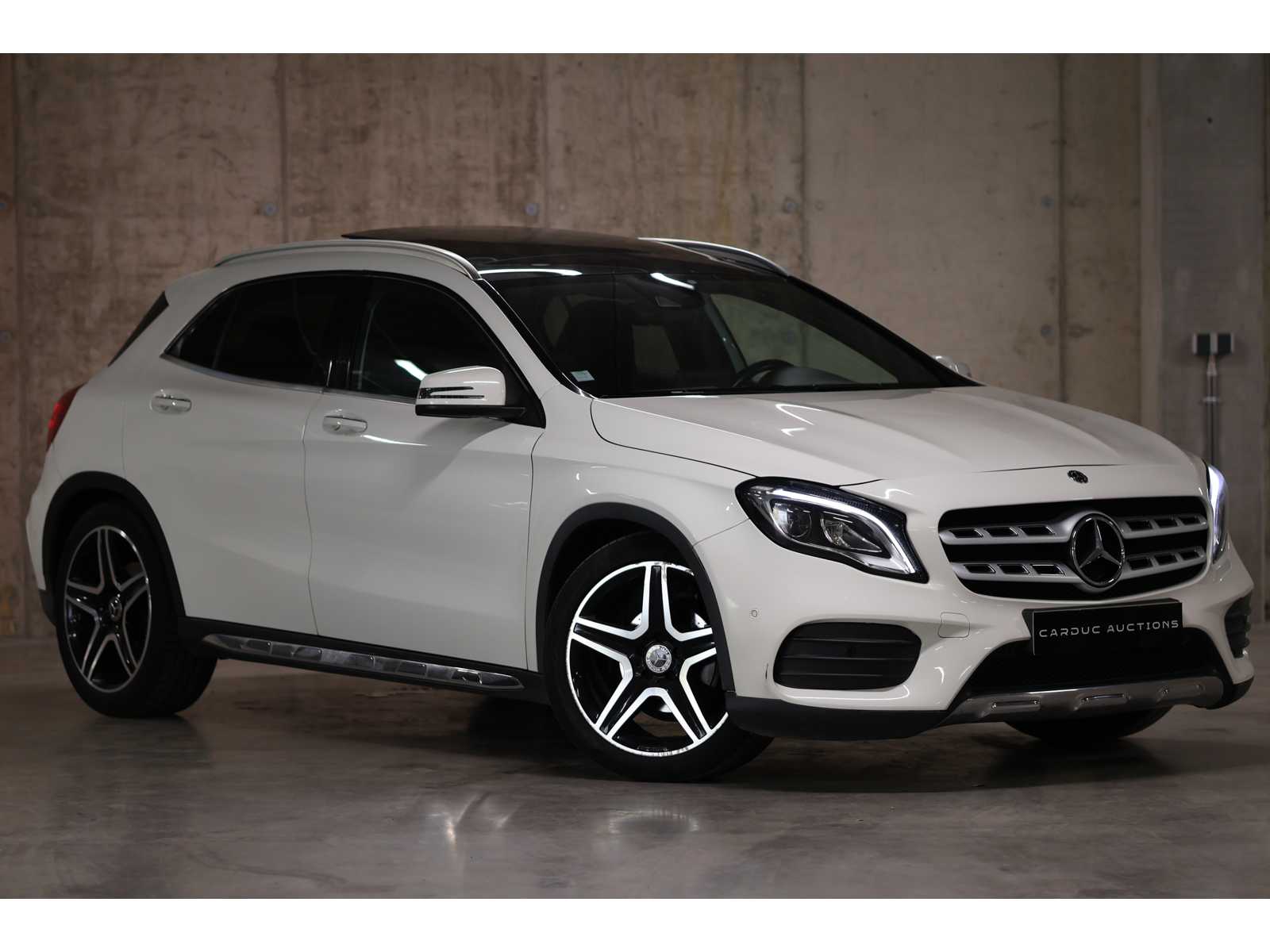 Mercedes-Benz GLA 180 D Fascination - 2017