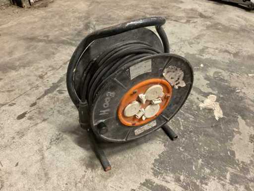 230V 3-Way Cable Reel