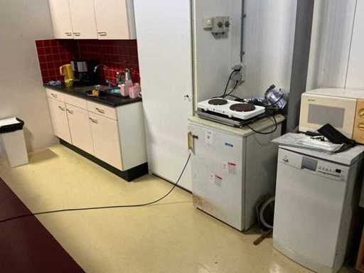 Contents Kitchen with separate kitchen appliances