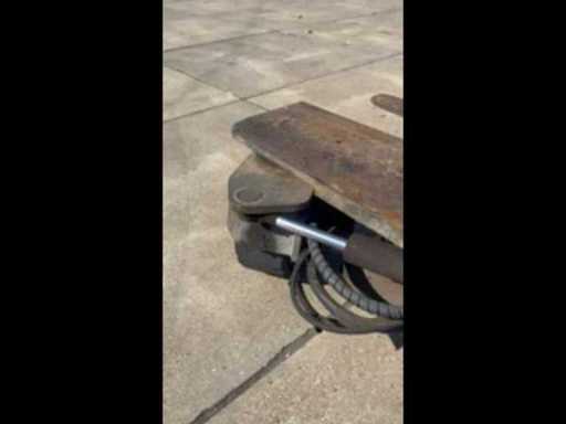 13529a2e-9858-4e5a-90e5-4b988e128401.mp4