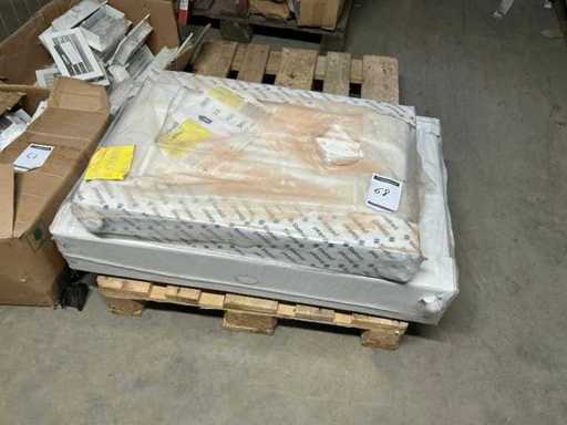 Various radiators (2x)