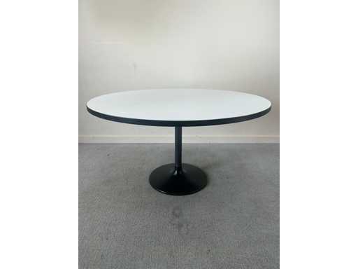 DIETIKER SWITZERland - rotundă - masă de cantină