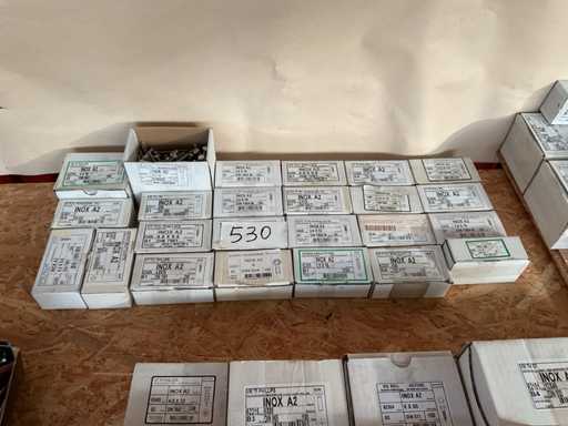 Edelstahlschrauben und -bolzen