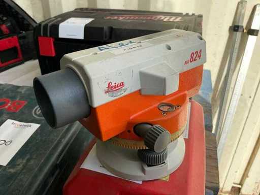 Leica Levelling Device