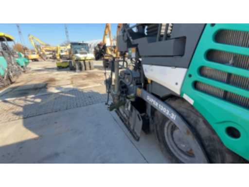 d5026a2c-bfc8-47ae-96cb-2b6466238e40.mp4