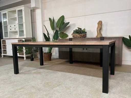 Björne Eetkamertafel