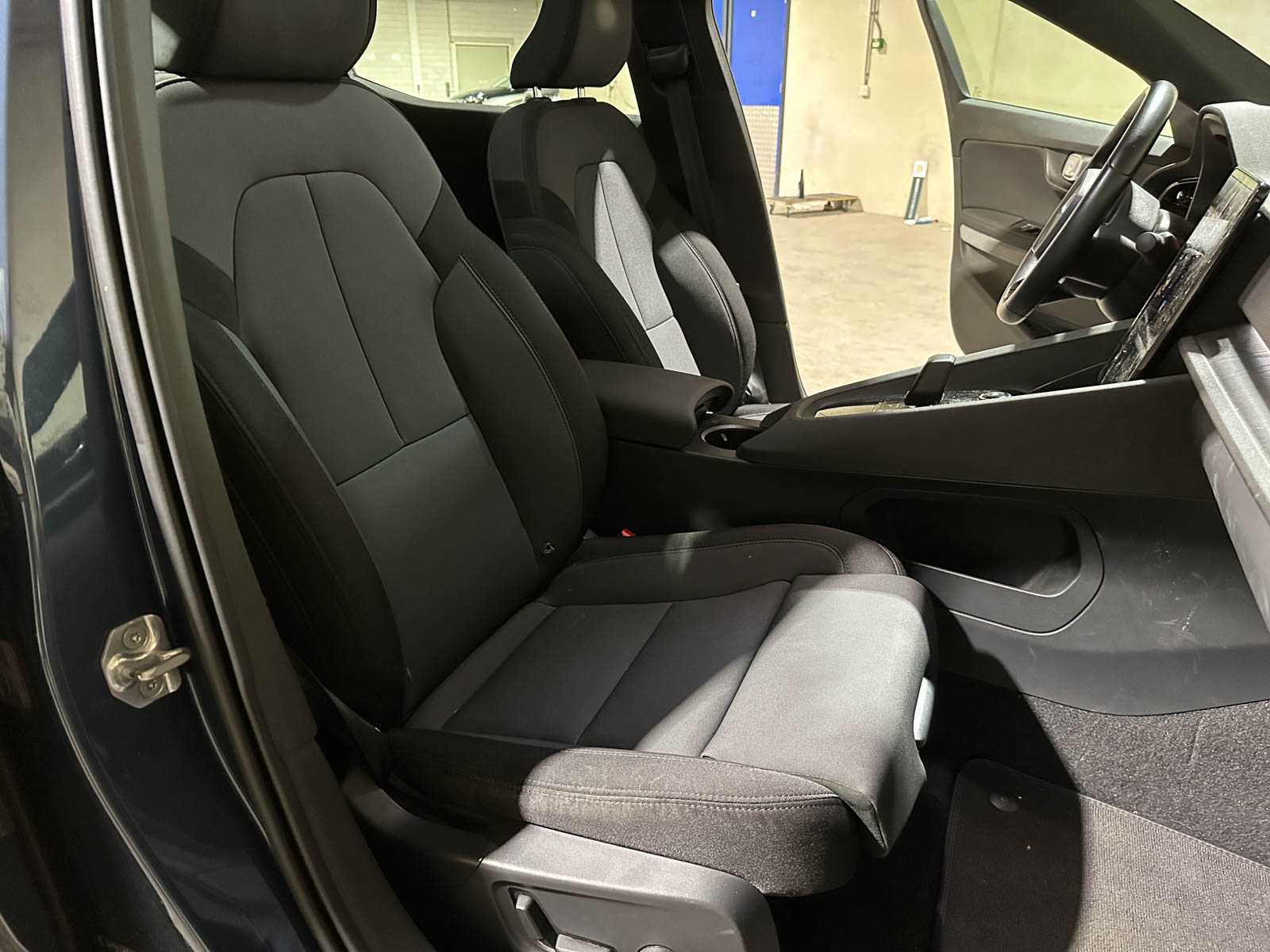 Polestar 2 Long Range Dual Motor Launch Edition 78kWh 408pk 2020 (Origineel-NL & 1e Eigenaar), K-112-DZ