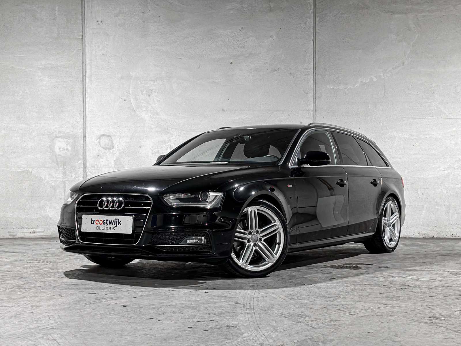 Audi A4 Avant 1.8 TFSI Automatic S Edition 170hp 2015, 4-ZRD-12