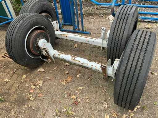 2x gebremste Torsionsachse