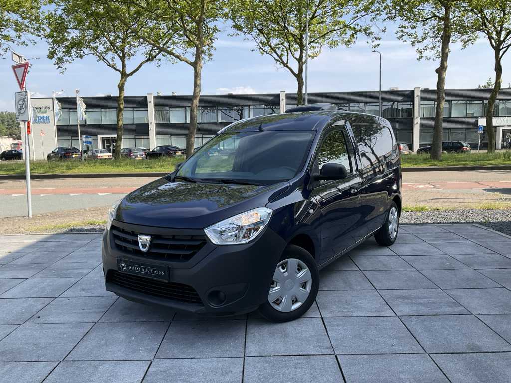 Dacia Dokker 1.6 MPI 100 Basic Inclusief Kampeertent en Luifel, V-927-BZ