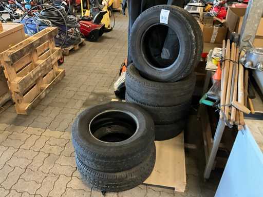 Opona samochodowa (6x)