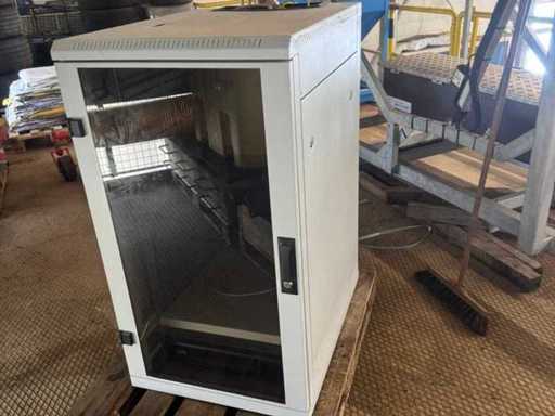 Server Cabinet / Network Cabinet incl. Accessories (APC)