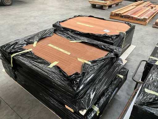 Matériau en tôle de bois