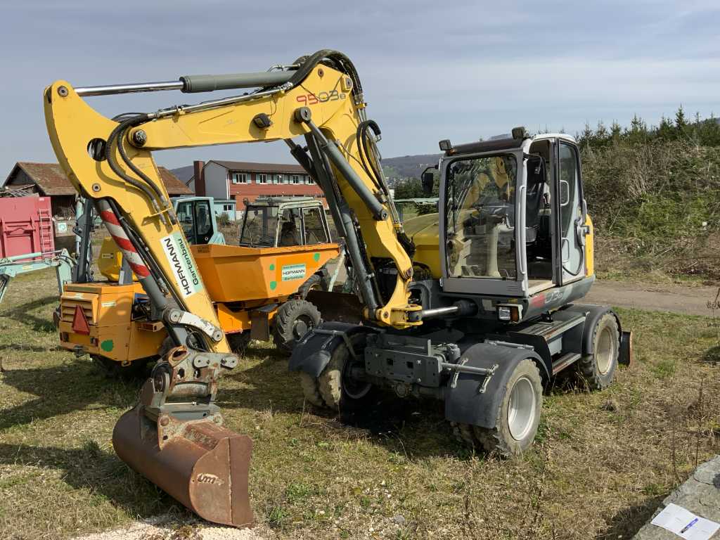 2011 Wacker Neuson 9503-2 escavatore gommato