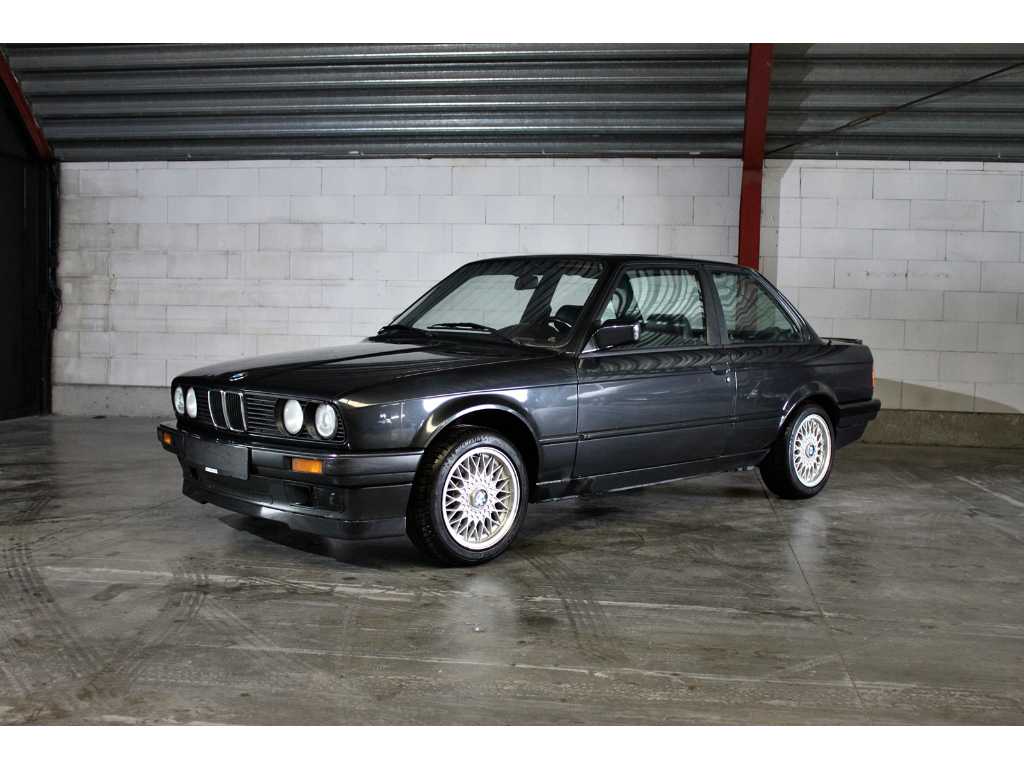 BMW 318 IS (E30) 1.8 benzyna manual - OLDTIMER