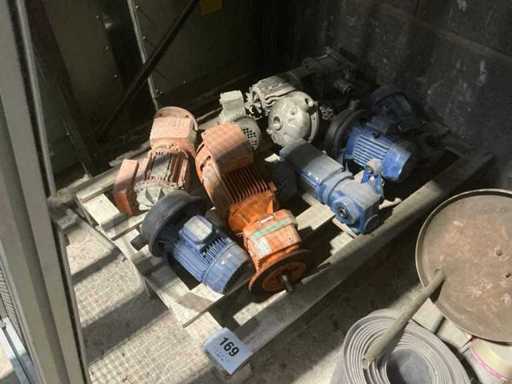 Diverse motoare electrice (8x)