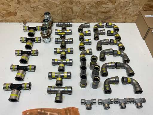 Viega e Henco Lotto di raccordi a pressare (51x)