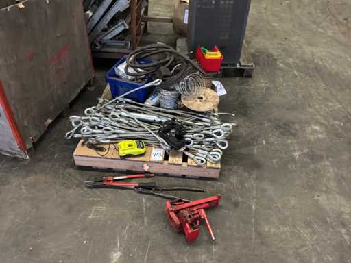 Partij diverse materiaal