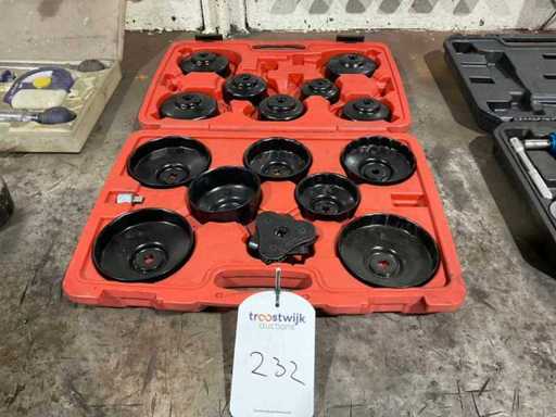 Oil filter wrench set