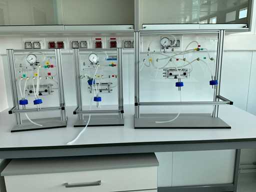 2007 FEINMECHANISCHE WERKSTATT H821 Infuussysteem