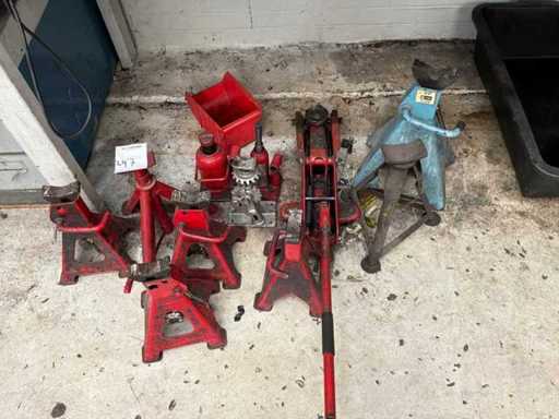 Garage jack, bottle jack and axle support (11x)
