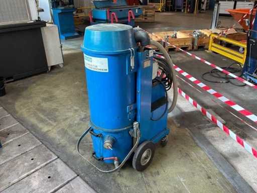 2003 Industrial Vacuum IS-30 SV BASE Industrial Vacuum Cleaner